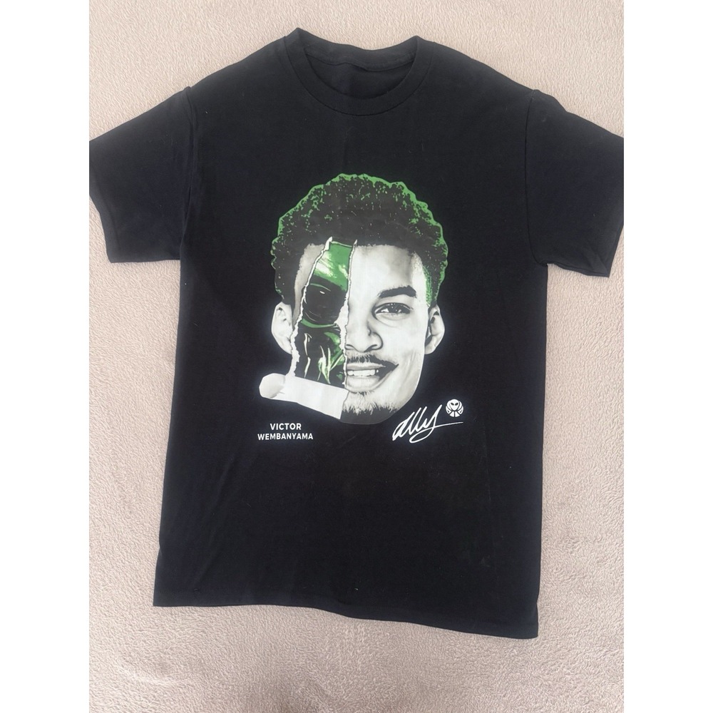 Victor Wembanyama Spurs NBA Graphic Tee Black Alien Fan T-Shirt Mens SM